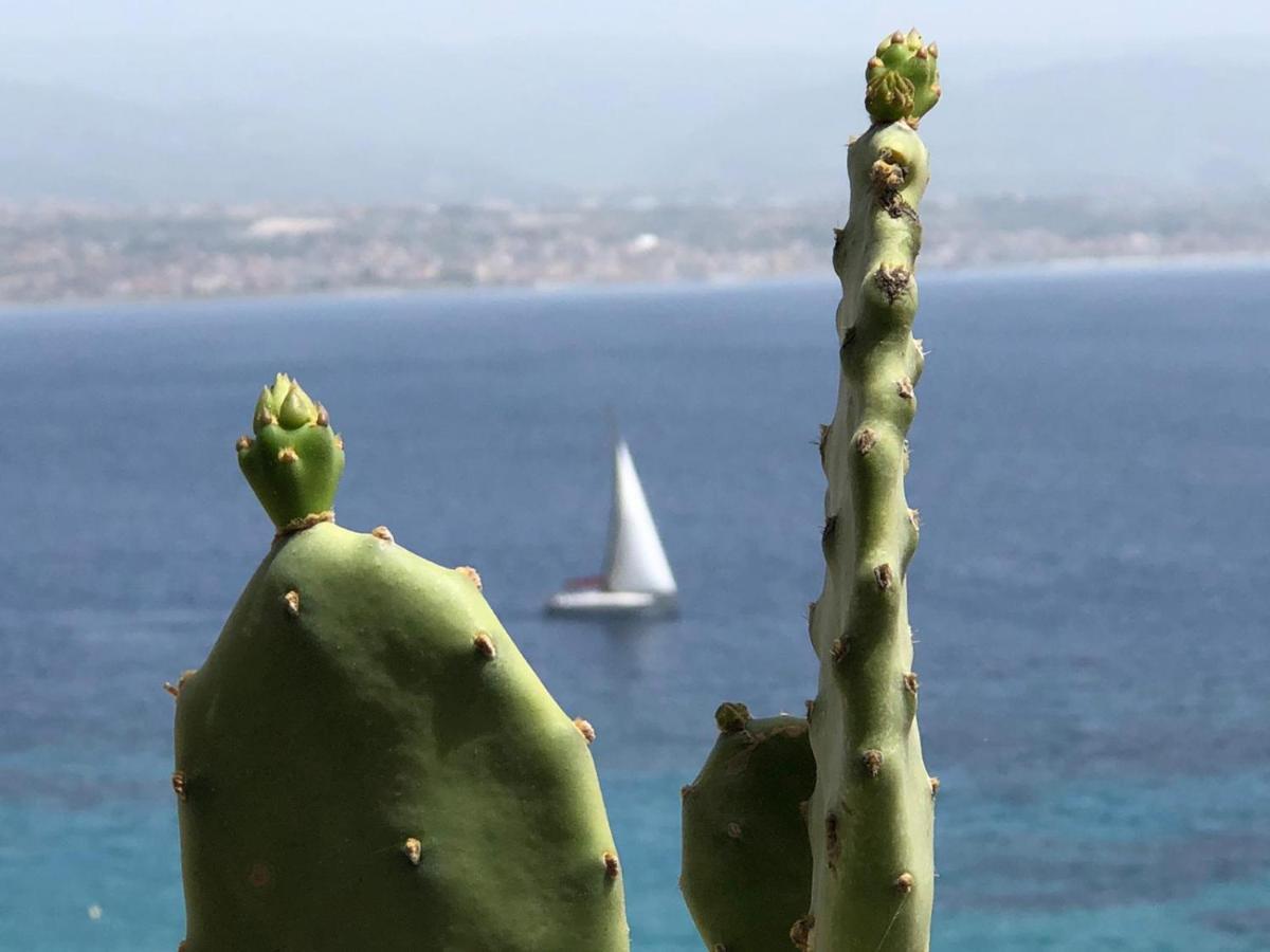 メッシーナ Casa Bellavistaヴィラ エクステリア 写真
